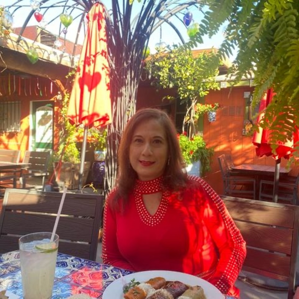 Meet your Posher, Laurita